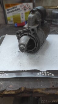 Prodám startér Bosch - 2