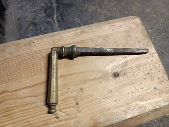 Mosazné kování - 2