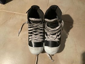 Brankářské brusle vel. 37.5 Bauer Supreme ONE 95 - 2