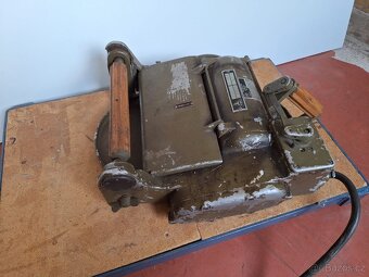 Tesařský hoblík Tos - 2