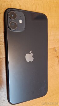 iPhone 11 64GB v záruce - 2
