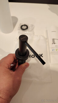 Schock Samo černý dávkovač jaru - 2