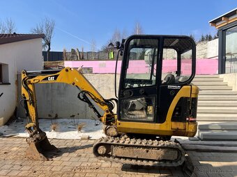 Bagr cat 301.8C - 2