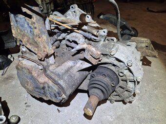 Převodovka  CMS vw t4 2,4D 1,9td.. - 2