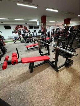 Bench-press hlavou dolů - 2