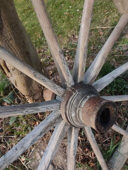 Loukoťové kolo - 2