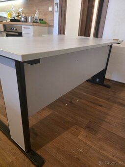 Stůl - 2