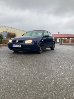 VW Bora 1.6 16V 77kw Climatronic - 2