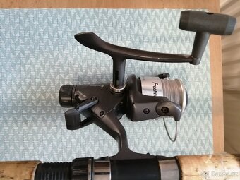Naviják s baitrunnerem SPRO Freeliner 60 - 2