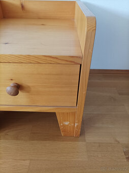 STOLKY Z MASIVNÍHO DŘEVA 2ks - 2