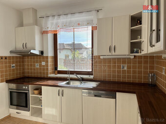Prodej rodinného domu, 169 m², Staré Hradiště, ul. Na Hledík - 2