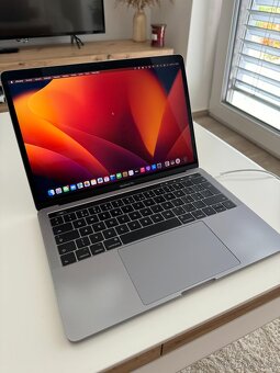 MacBook Pro 13", 2017, Intel Core i7, 16GB RAM - 2