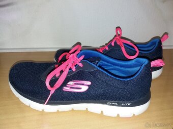 Botasky Skechers vel. 42 - 2
