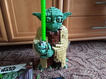 Lego 75255 Yoda - 2