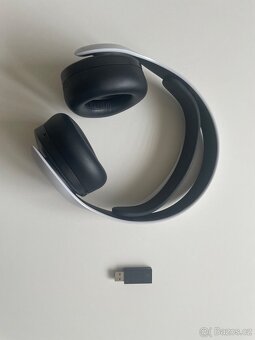 PlayStation 5 Pulse Elite Wireless Headset - 2