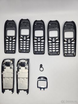 Hromádka originálních krytů pro Nokia 6150 - 2