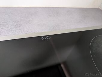 Sporák Miele H4110E s varnou deskou - 2