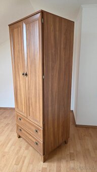 Skříň se dvěma zásuvkami - 2