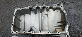 Olejova vana audi A4 B7 2.0 tdi 103 kw 03G103603J - 2