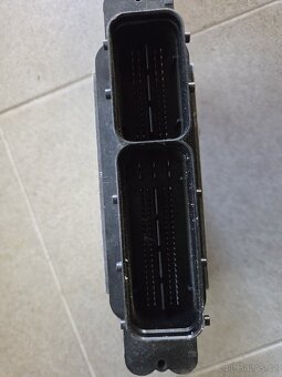 Řídící jednotka vw škoda 04E907309 e - 2