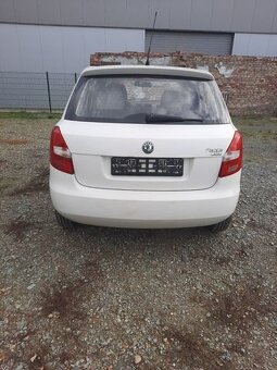 Škoda Fabia Base - 2