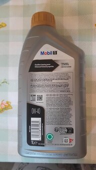 Motorový olej značky Mobil 1 0W-40 - 2