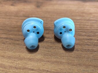 Samsung Galaxy Buds+ - Bezdrátová sluchátka - 2