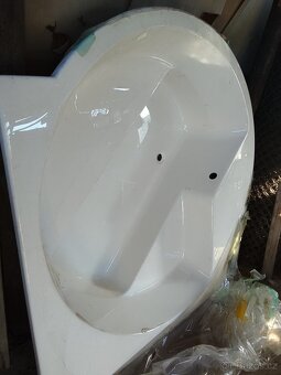 Rohová akrylátová vana 165x165 - 2