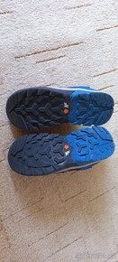 Dívčí turistické boty Quechua, vel. 35 - 2