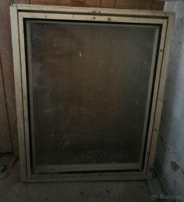 Otočné okno, dřevěné 118 x 148 cm - 2