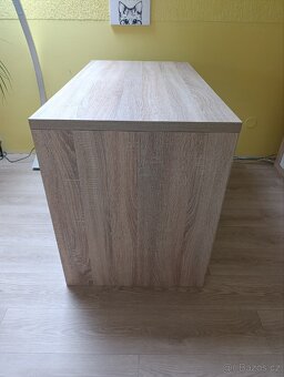Prodej kancelářského stolu - 2