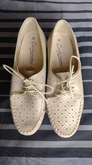 nové celokožené dámské boty Confortissimo v.39 - 2