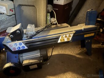 Řezačka na dřevo - 2