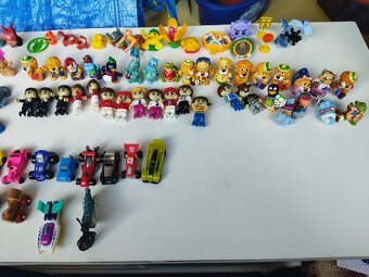 Hračky a postavičky z Kinder vajíček - 2