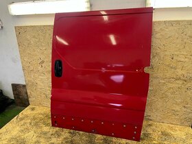 BOČNÍ ŠOUPACÍ DVEŘE OPEL VIVARO - 2