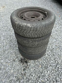 Sada zimních kol 195/65 R15 disky 4x108 - 2