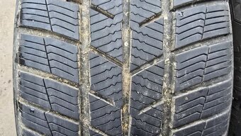 Zimní pneu 205/50/17 Barum - 2