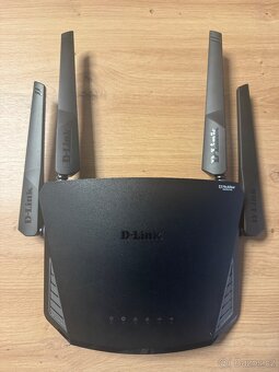 Prodám dvoupásmový wifi router D-link DIR-2660 - 2