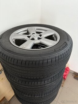 Pne s diskama 225/65 R17 - 2