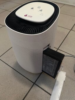 Odvlhčovač s čističkou vzduchu Airbi SPONGE - 2
