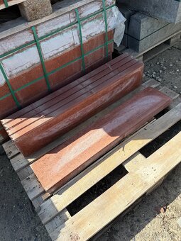 Obrubník 100x20x5cm METRA 5 červený - 2