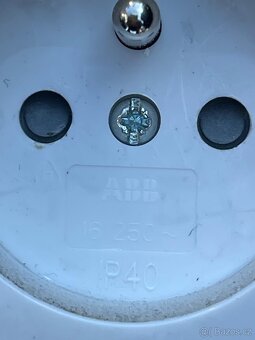 Zásuvky a vypínače ABB 500 kusů - 2