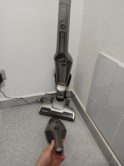 Tyčový vysavač SENCOR SVC 8621TI CLEAN&GO - 2