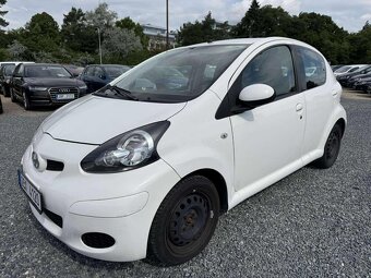 Toyota Aygo 1.0 50kw 2011 najeto 101km - 2