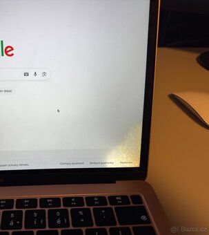 Apple MacBook Air 13 2019 zlatý - 2