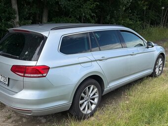 Volkswagen Passat 3C - 2