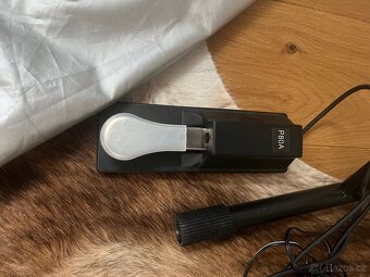 Klávesy Yamaha s příslušenstvím - 2