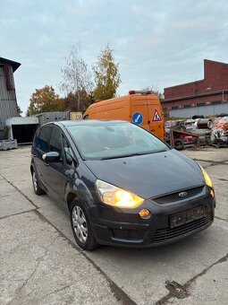 Ford s-max cely vůz po dílech - 2
