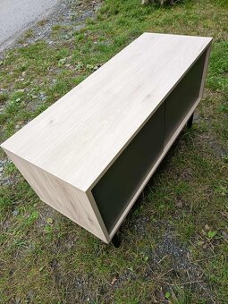 Předsíňová stěna - 2