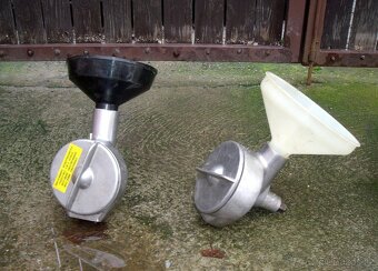 Příslušenství k robotu z ukončené provozovny. Digitální váha - 2